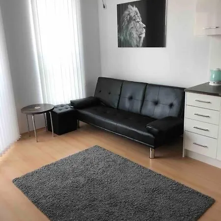 Apartment 1 Bed Apt With Views,sunny Day 6