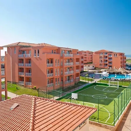 Apartment 1 Bed Apt With Views,sunny Day 6 *