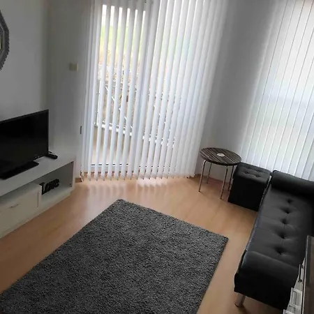 1 Bed Apt With Views,sunny Day 6 Apartment *